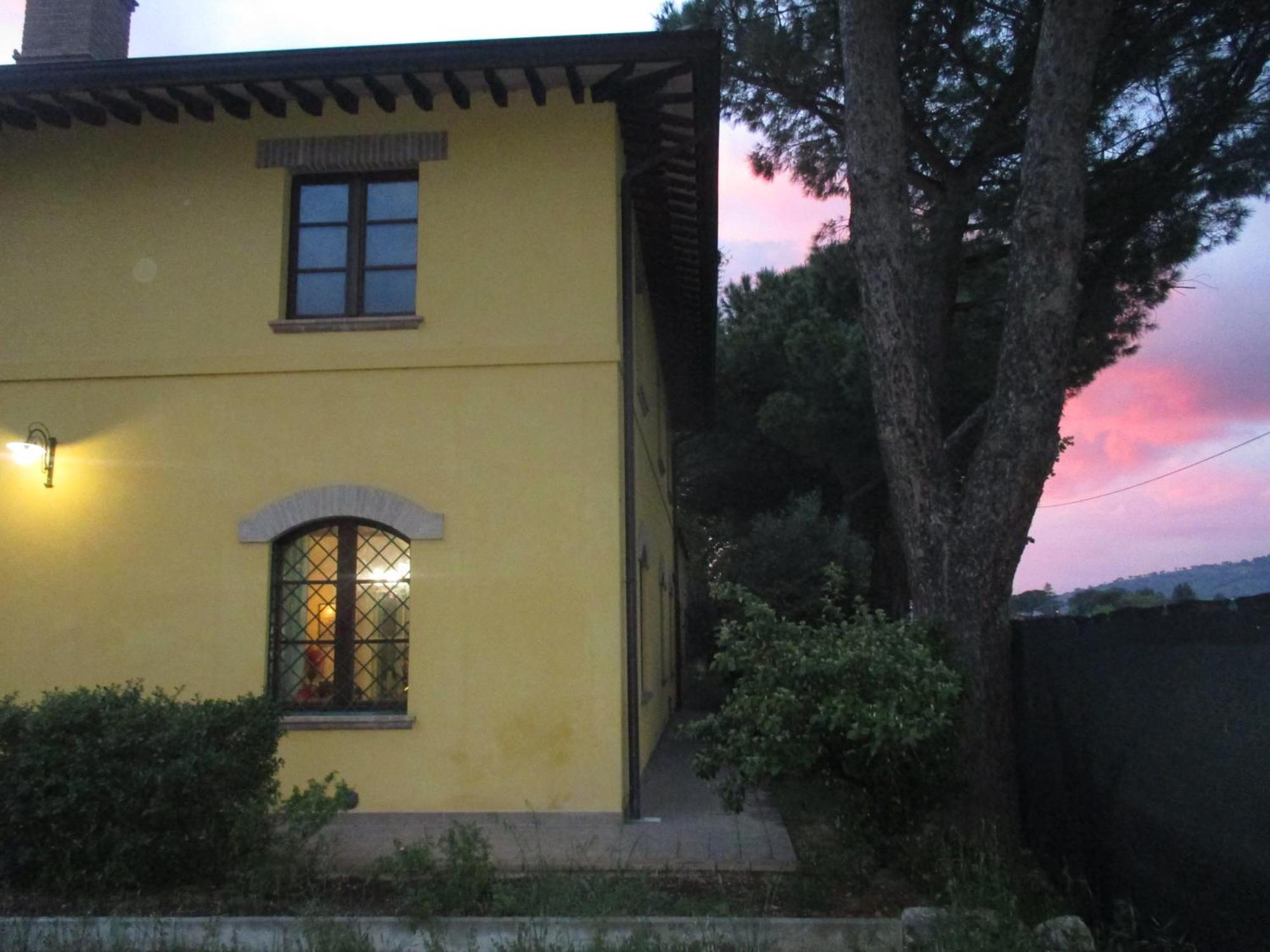 Relais"La Cappuccina" Rooms&Apartments أسيسي المظهر الخارجي الصورة