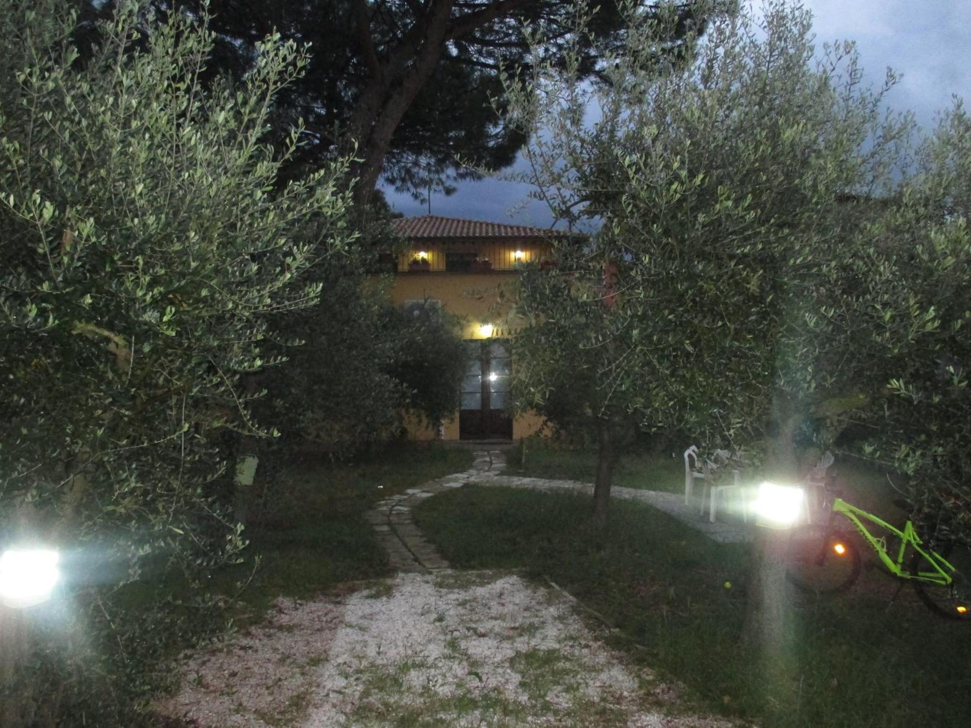 Relais"La Cappuccina" Rooms&Apartments أسيسي المظهر الخارجي الصورة